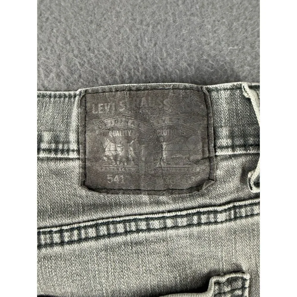 Levis item good
